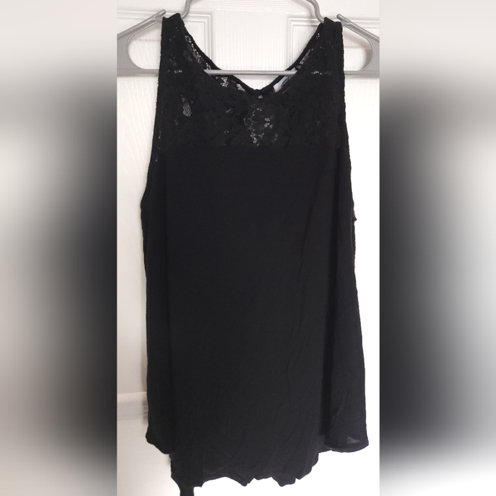 Solid and lace black top
